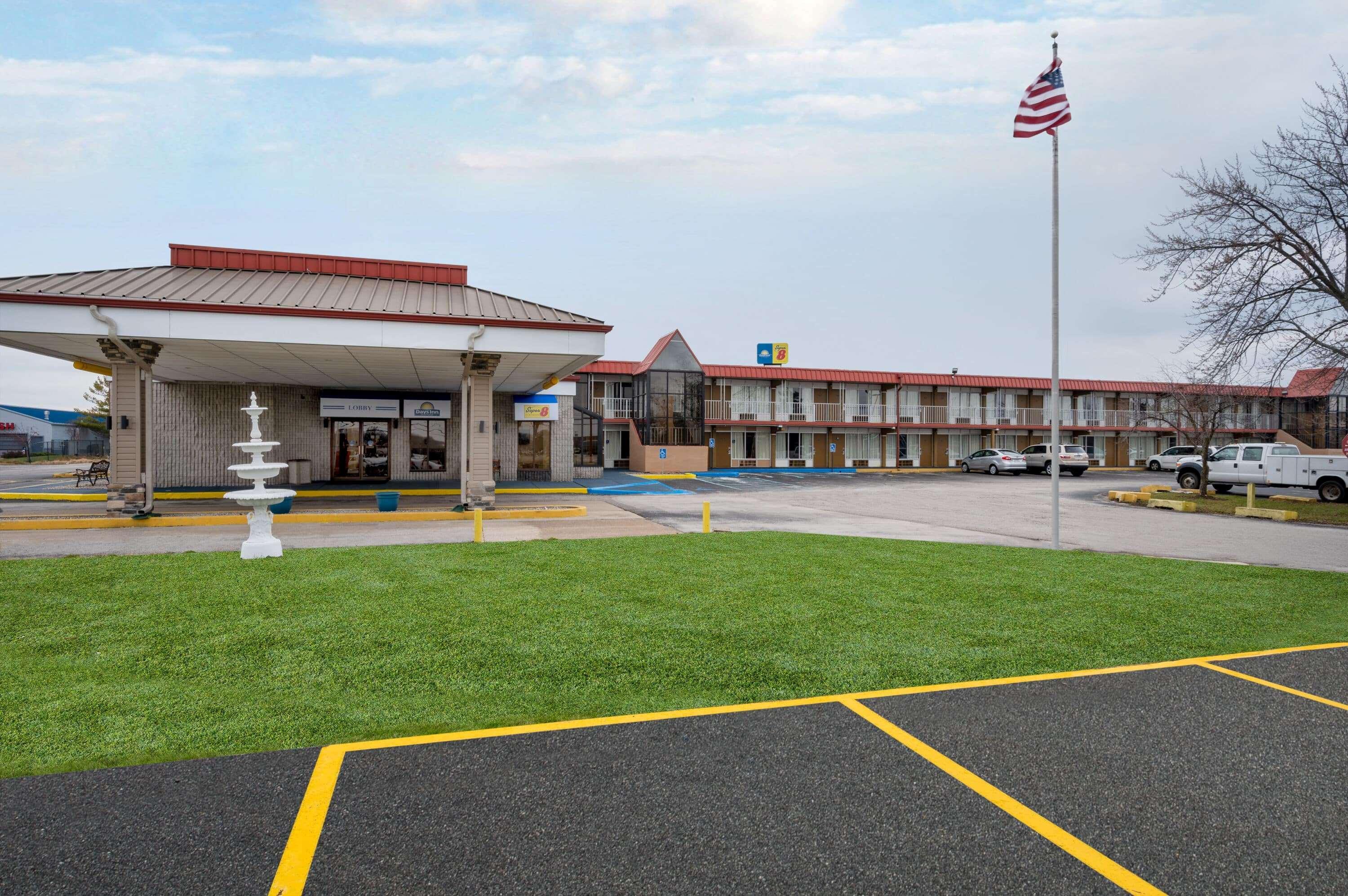 Days Inn By Wyndham Perrysburg Toledo Exterior photo